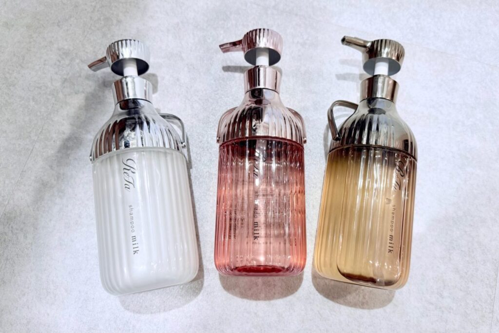 リファミルクプロテインシャンプーホワイト、ピンク、ロイヤル