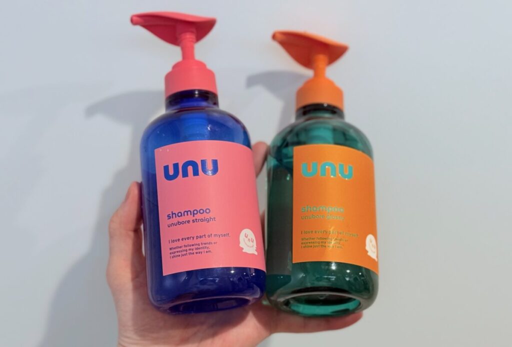 unu ウヌシャンプーストレートとグロッシーを比較