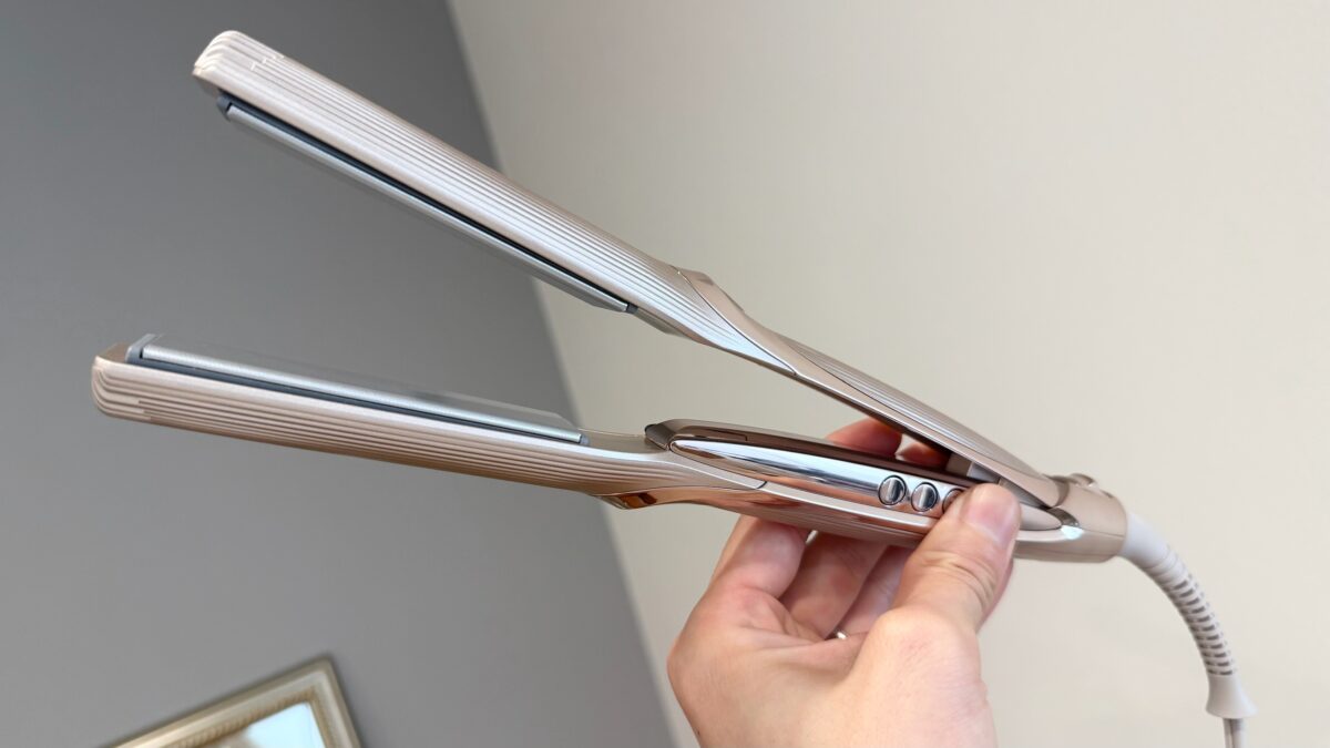 リファストレートアイロンプロ+(プラス)シャンパングレージュカラー