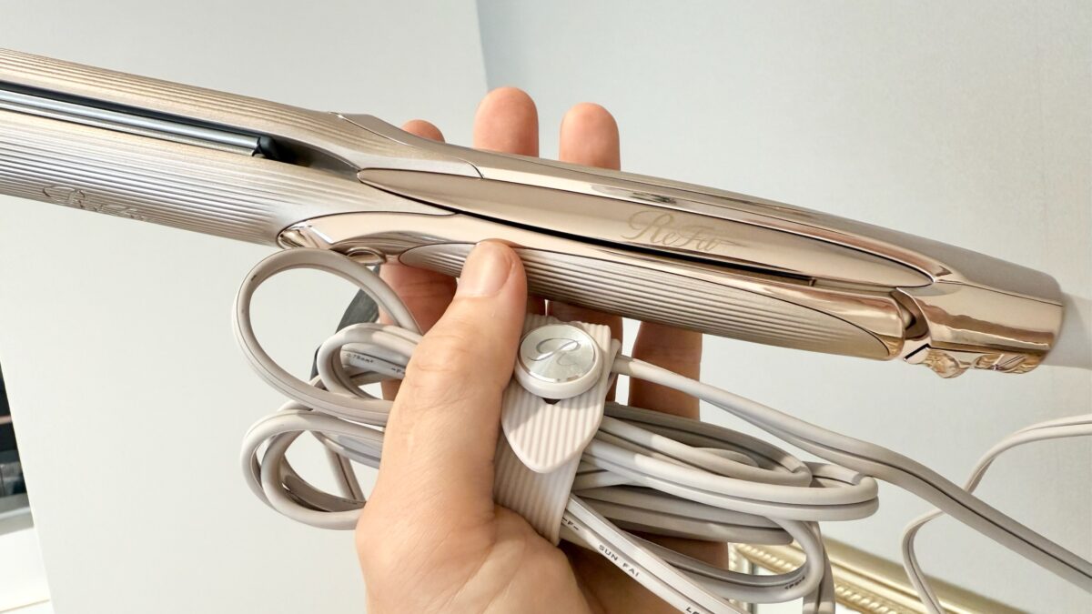 リファストレートアイロンプロ+(プラス)のコード部分