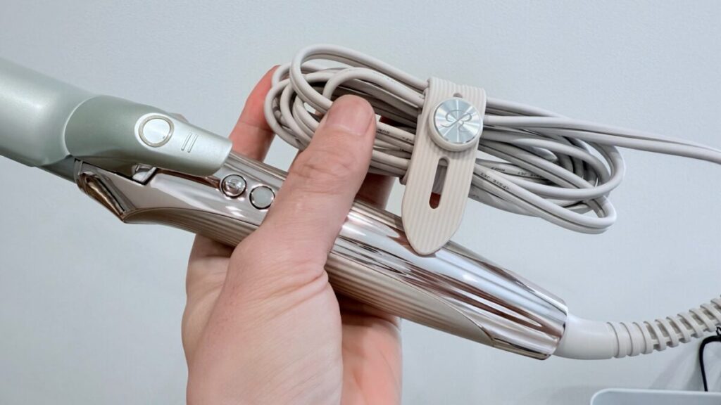 リファカールアイロンプロ+(プラス)のコード部分