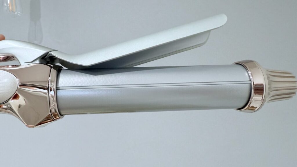 リファカールアイロンプロ+(プラス)のバレル部分