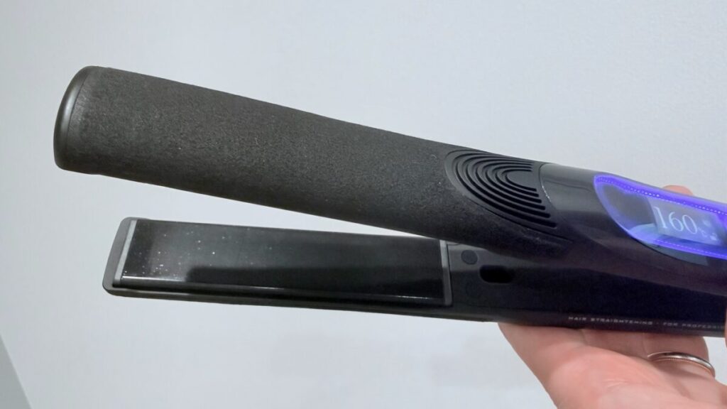 絹女サファイア