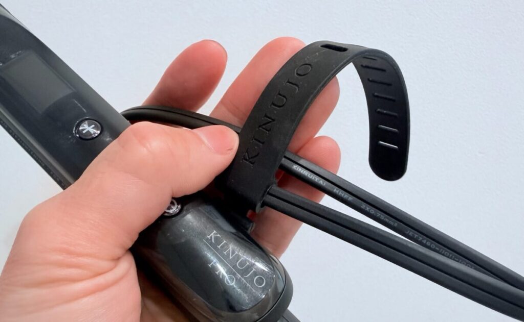 絹女サファイアストレートプロのコードバンド