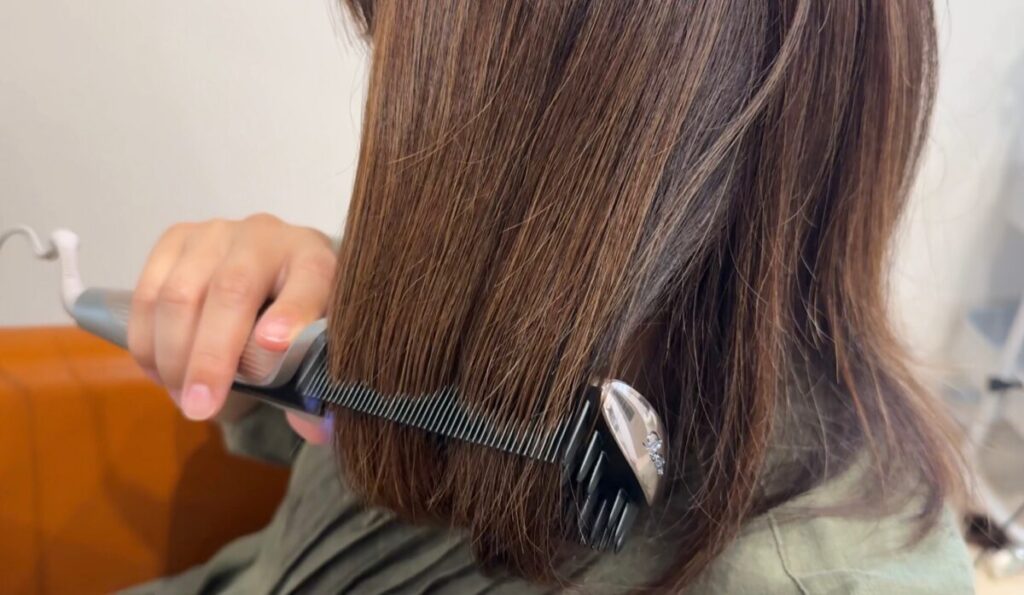 リファトリートメントアイロンの使用写真