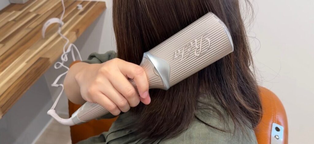 リファトリートメントアイロンの使用写真